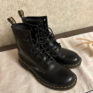 DR. MARTENS BLACK GLOSSY BOOT- WORN ONCE. BASICALLY BRAND NEW